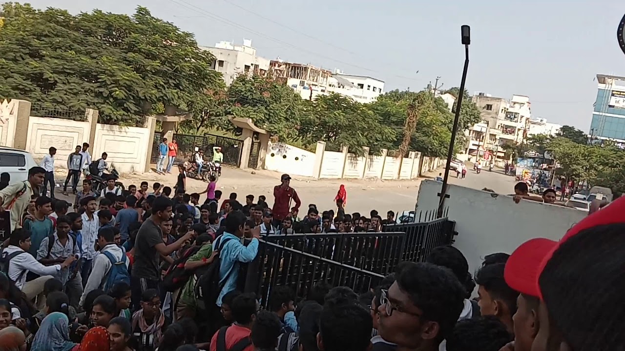 Nanded Creative coaching class Suspended APS And Sharma sir... Students become angry against creativ