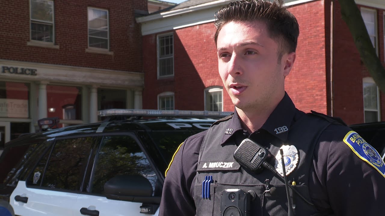 'Anyone in our department would have done the same thing': Batavia PD helps woman in need