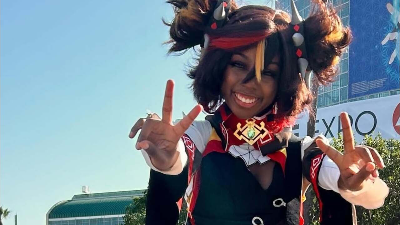 Cosplayer, Victim of Racial Bullying