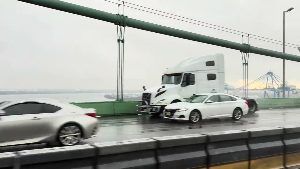 Walt Whitman Bridge in Philadelphia, Pennsylvania (Westbound Crossing)