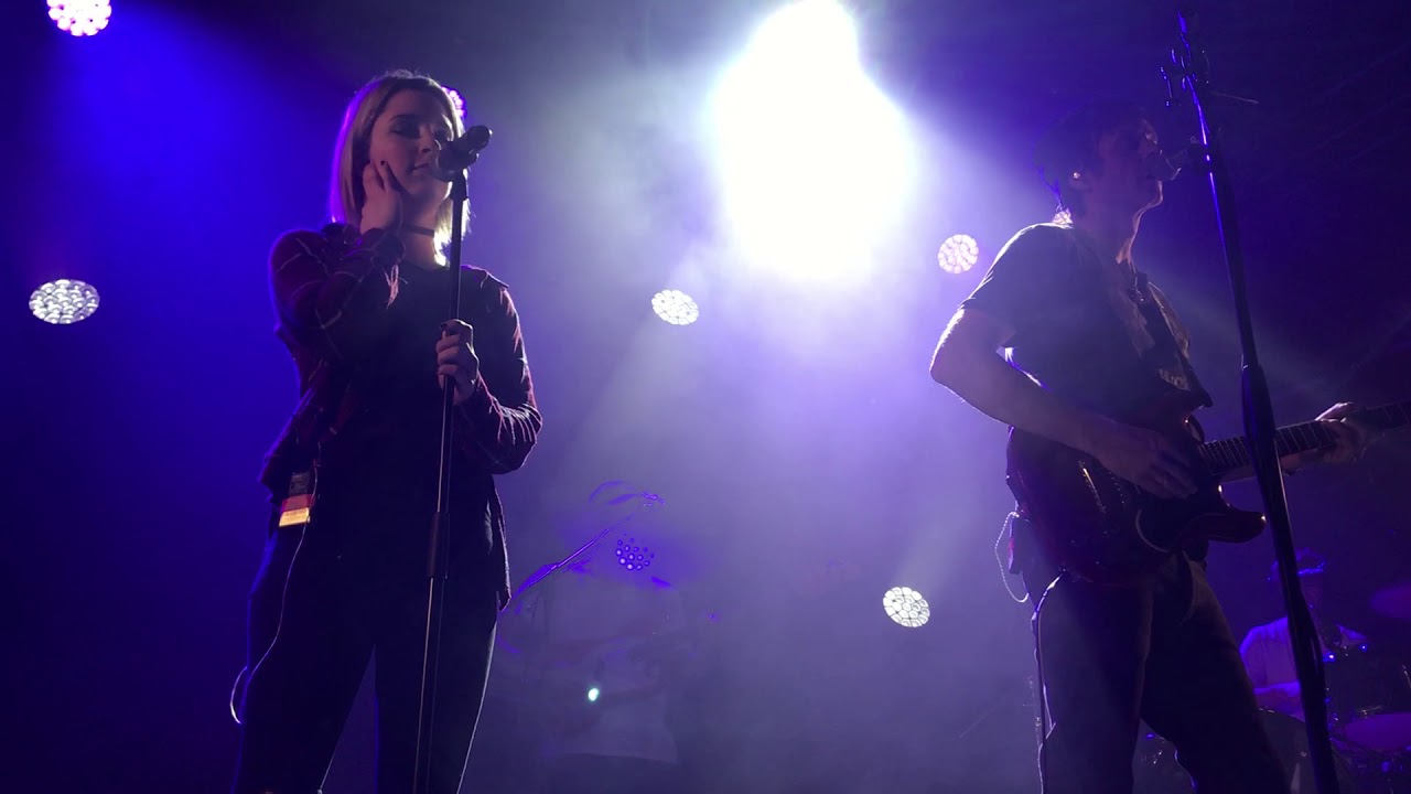 Velvet (Savoy ft Zoë Gnecco) live at Parkteatret  Oslo  11/01/18