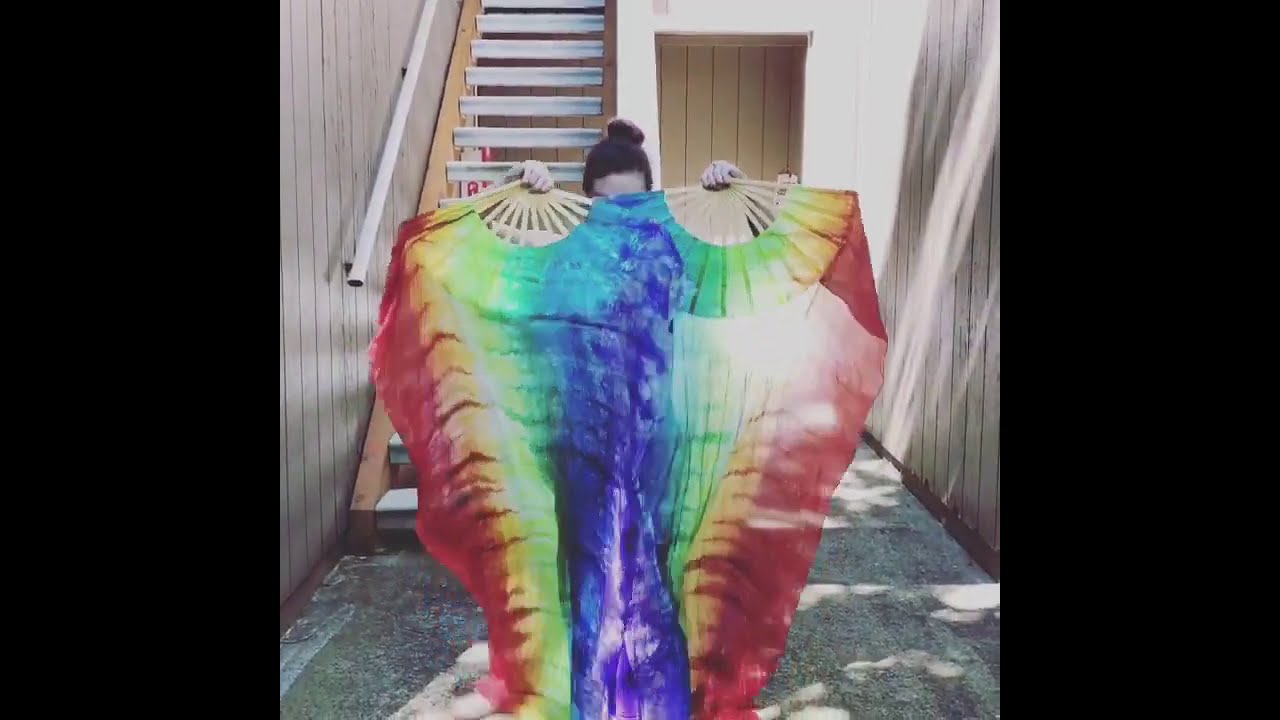 Burlesque Style Dance Intro - Silk Veil Fan Tutorial