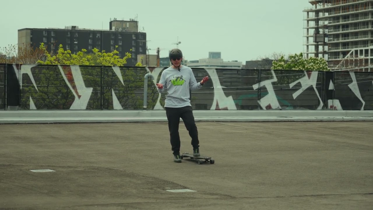 How to Push on a skateboard by: Longboard Learning