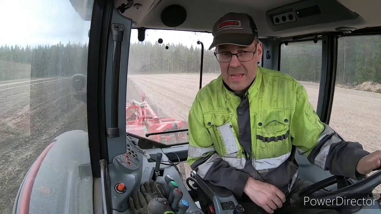 Lautasmuokkausta Unia Ares muokkarilla 2020