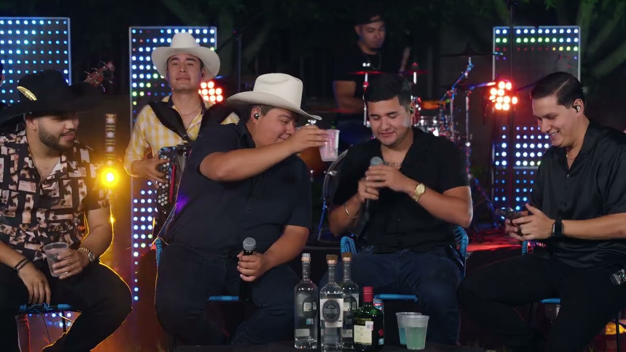 MI HISTORIA ENTRE TUS DEDOS - Grupo Los T&oacute;xicos Ft. 4Exclusivo