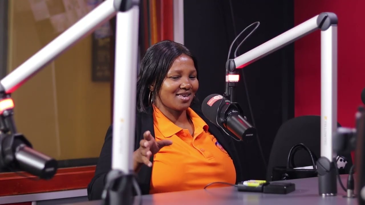 Mid Morning Avenue with Mimizana Malindi