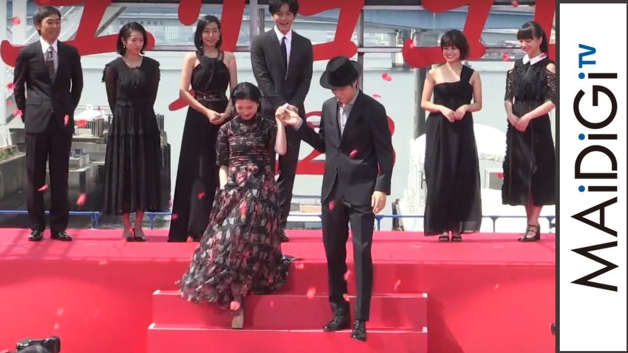 松山ケンイチ、吉高由里子をエスコート　キャストがレッドカーペットに　映画「ユリゴコロ」レッドカーペット2