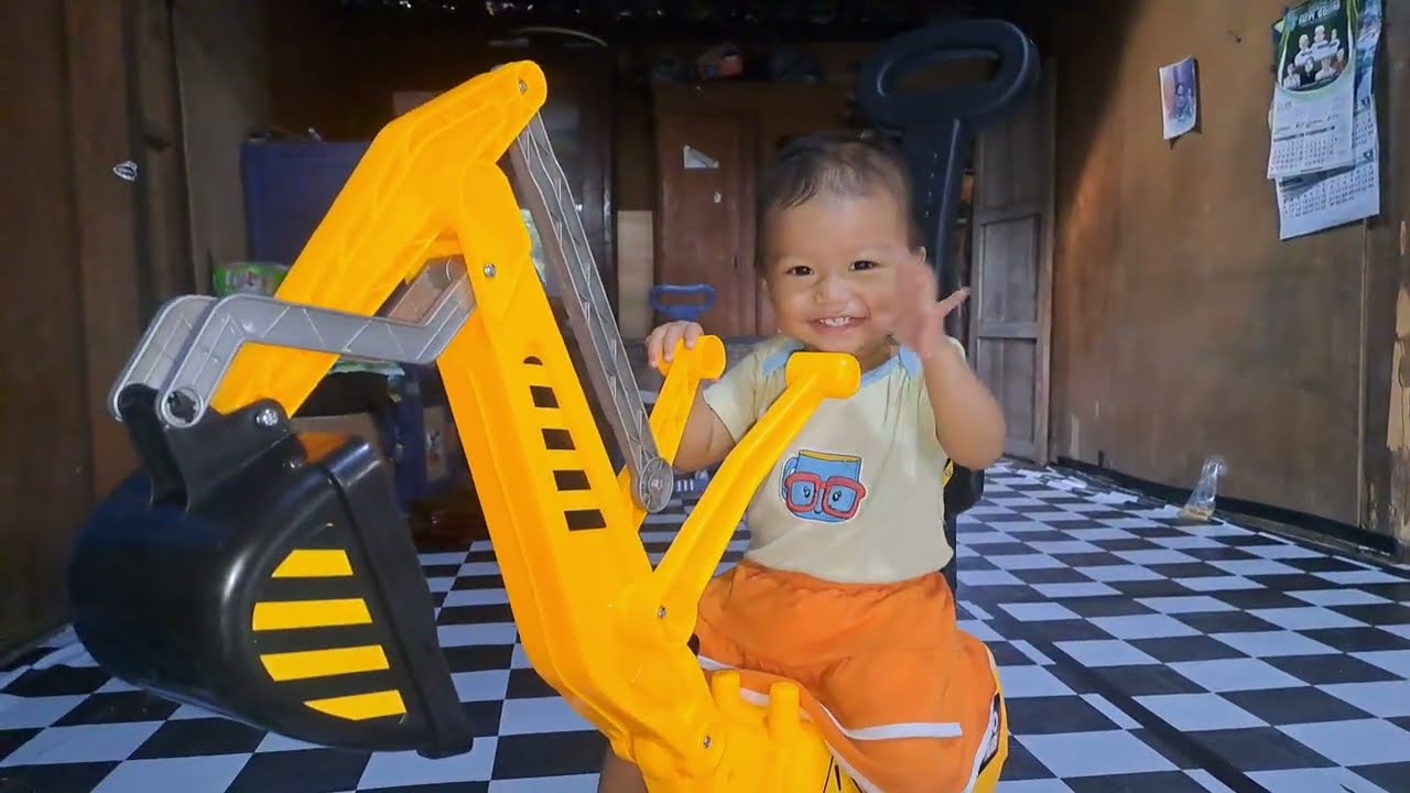 Sekarang Sibuk Banget Keluarin Produk Baru Semangt Untuk Produk-produk Kluarga XL