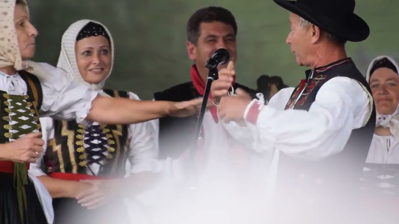 Rudo Dolnacko Slovakia Olcnava Singing