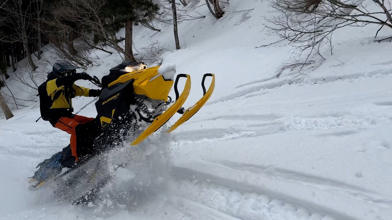 2024 ski-doo SUMMIT NEO+