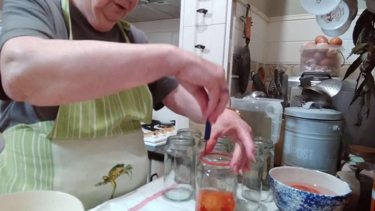 Fowlers Vacola bottling