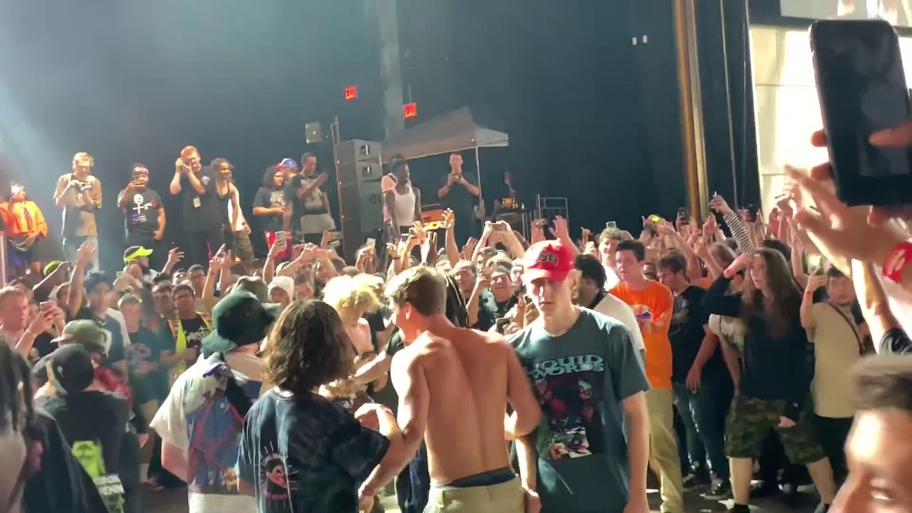 ZillaKami & SosMula - 33rd Blakk Glass (Live In NYC) (8/9/19)