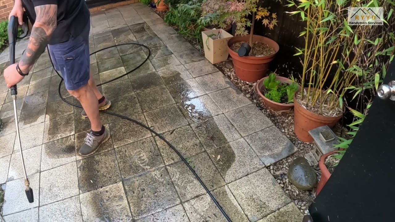 FREE PRESSURE WASH - Tiny Courtyard