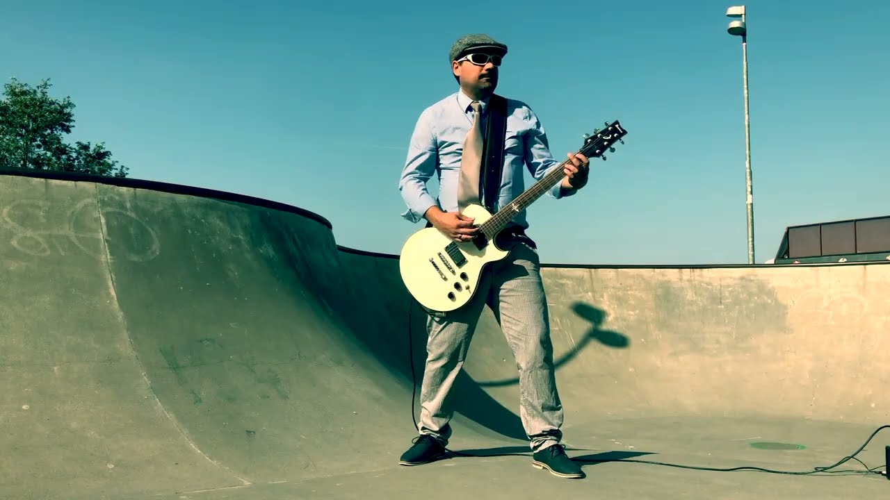 Mr. Maurix - White-Collar Crooks (Official Video)