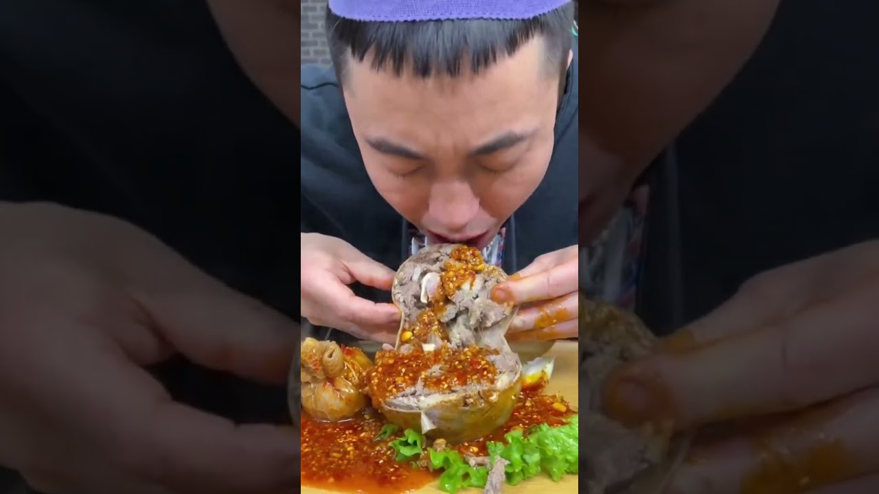 Eating spicy sheep Lamb's mutton momo ASMR #mukbang #asmr #eating