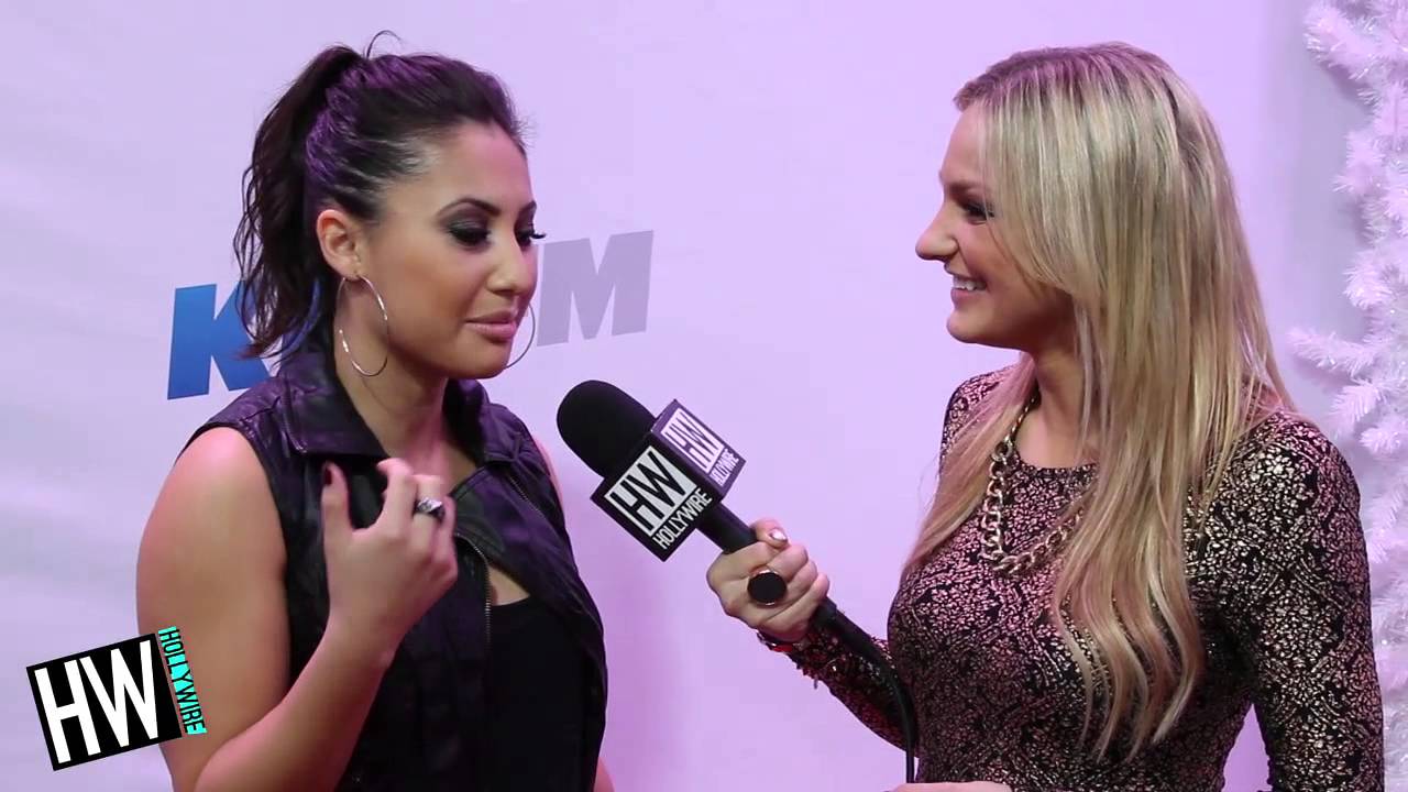 Francia Raisa Talks Selena Gomez & Austin Mahone Friendships! (JINGLE BALL 2013)