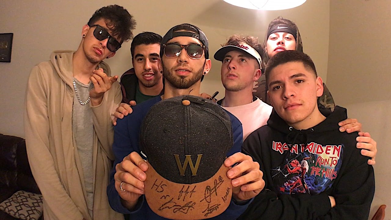 Una Gorra Firmada Por TeamBrocoli (BayBaeBoy Vlogs)