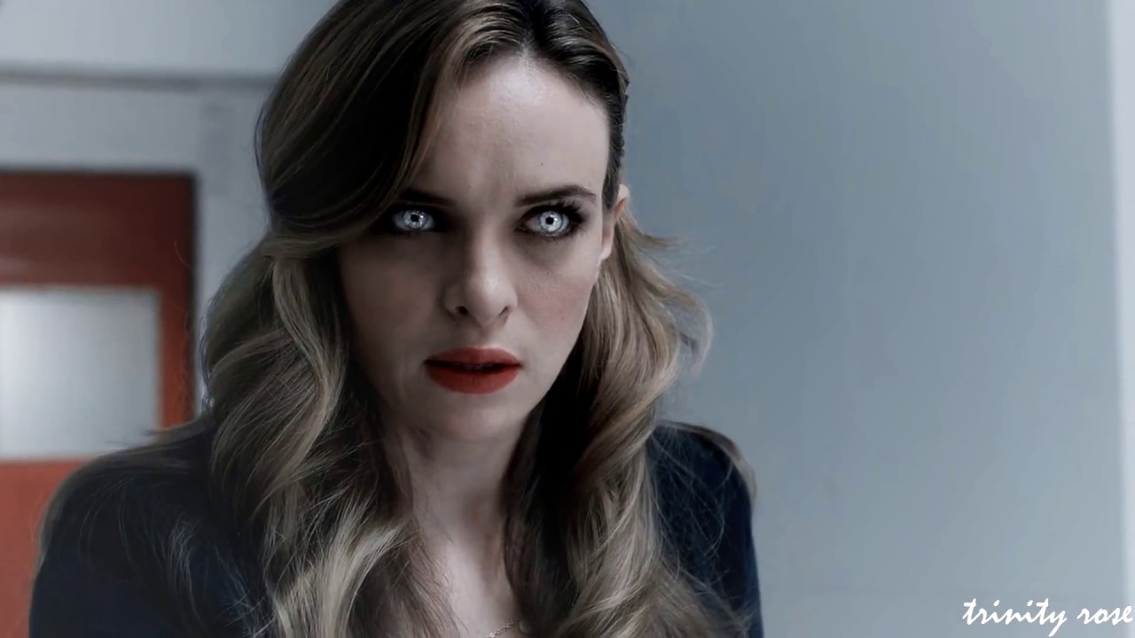 Barry & Caitlin - Castle of Glass [snowbarry]
