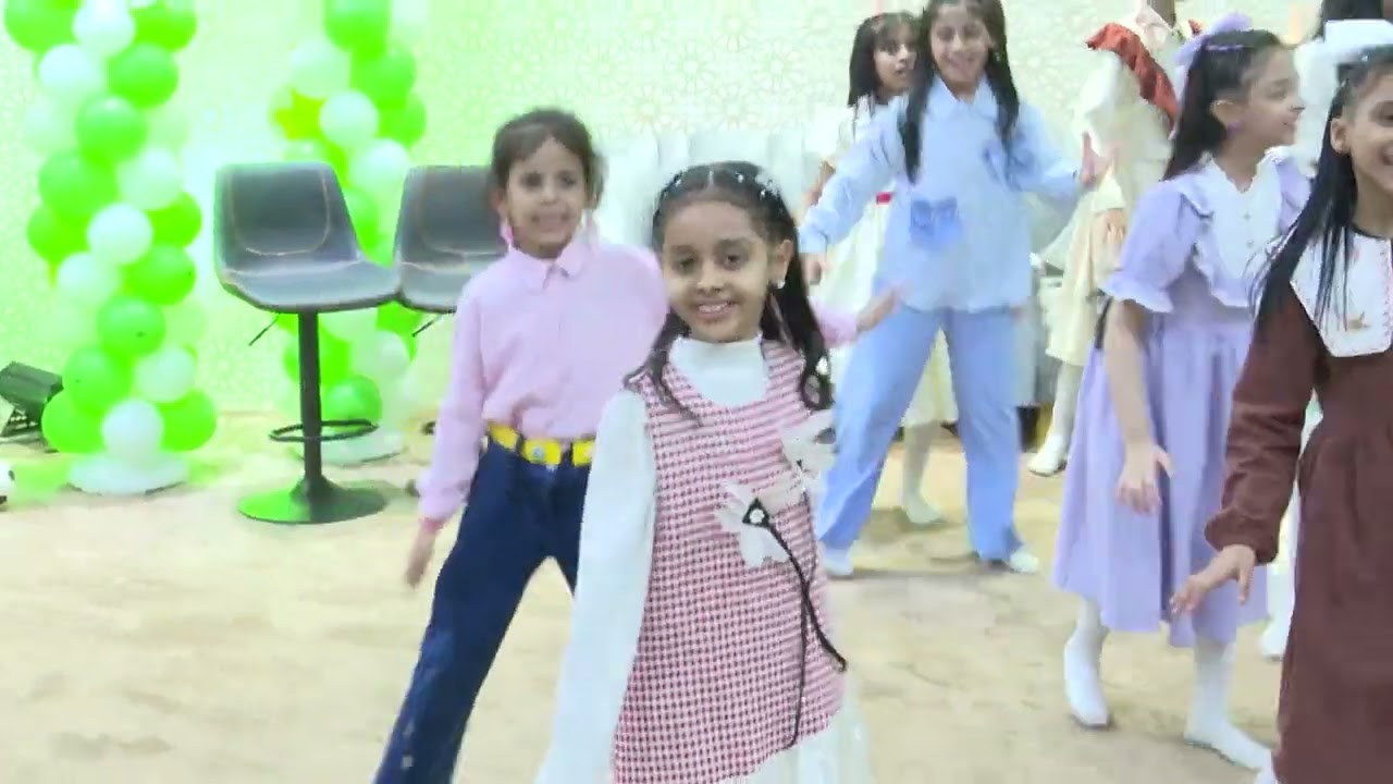 استعراض نشيد غاليه الديره علينا من حلقه بيت الزهور