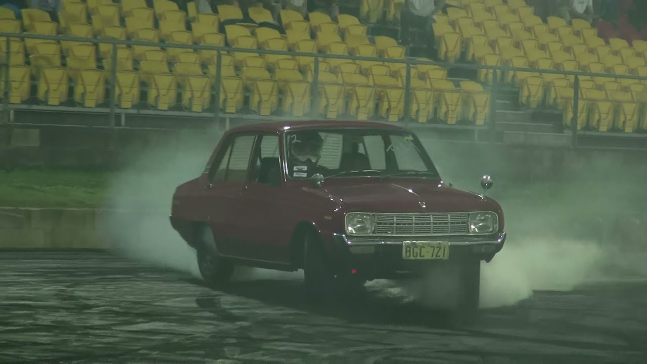 MAZDA 1300 ROTARY BURNOUT SYDNEY DRAGWAY 25.9.2013
