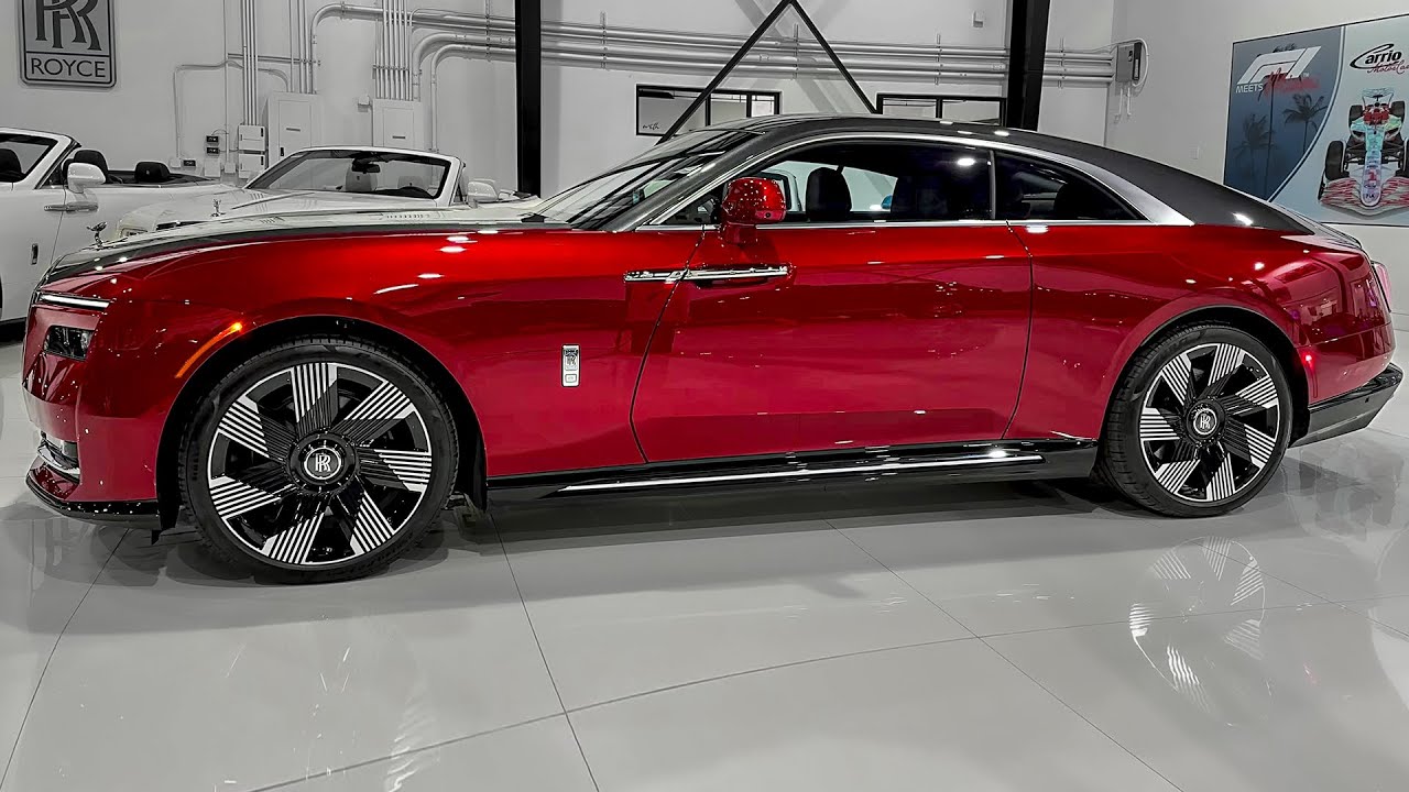 Rolls-Royce Spectre 2025 года — сверхроскошные характеристики!
