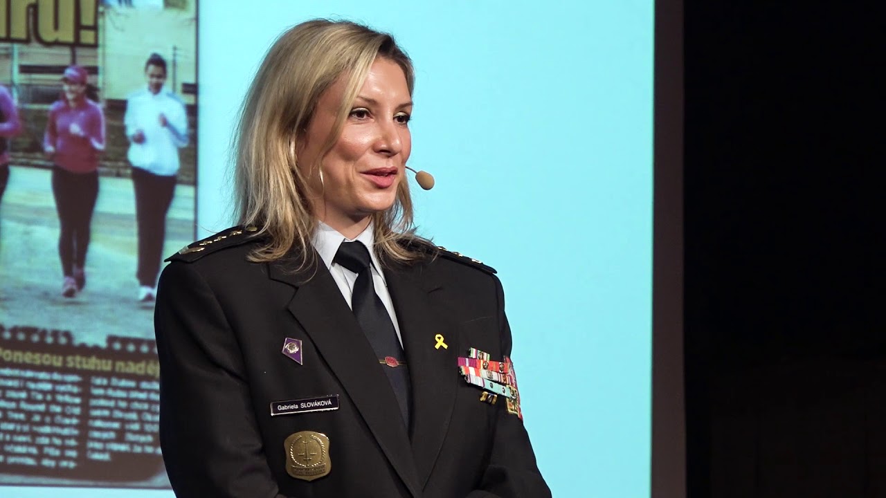 Uteč předsudkům! | Gabriela Slováková | TEDxPragueWomen