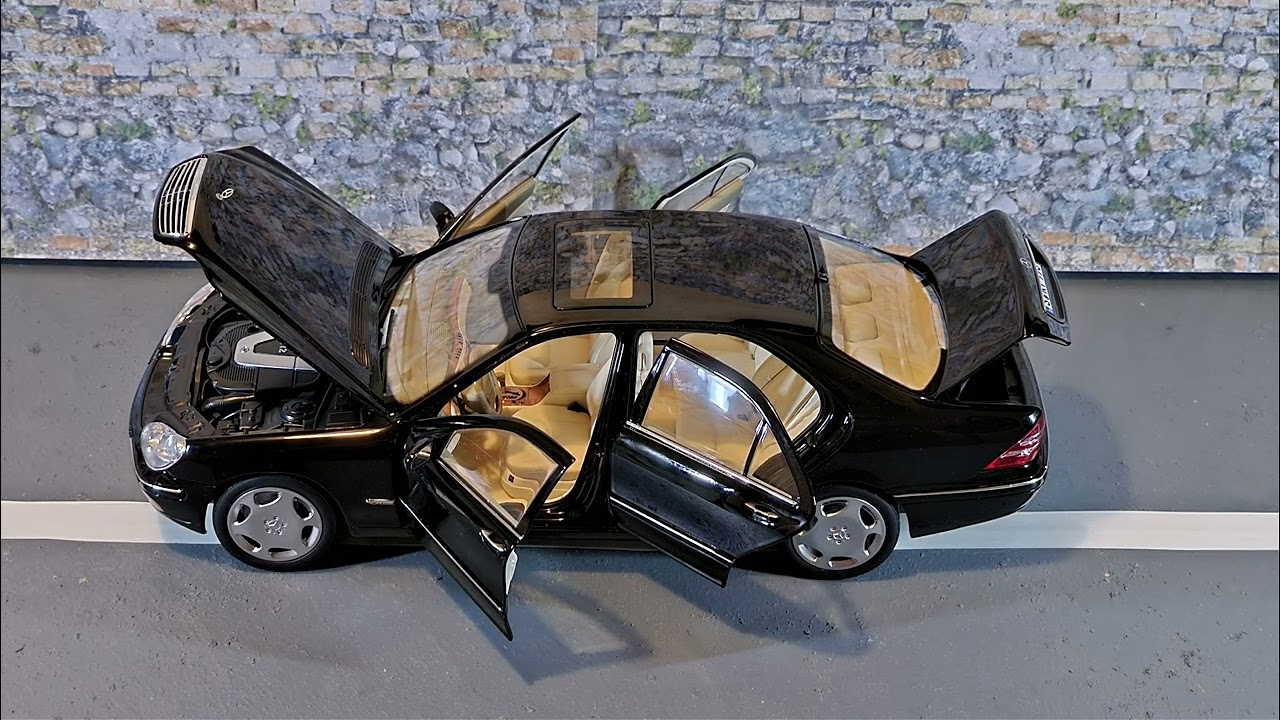 1/18 Mercedes-Benz S-Class W220 made by Norev.