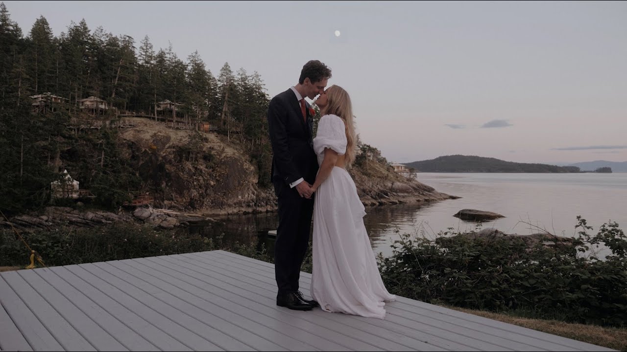Rockwater Secret Cove Resort Wedding | Sunshine Coast BC | Jordan & Hilary