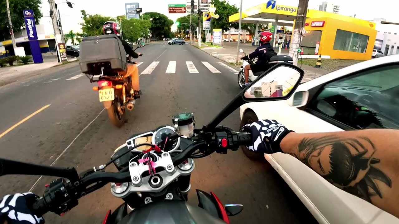 🏍️ POR DO SOL E O RONCO DOS 3CILINDROS - STREET TRIPLE 675r