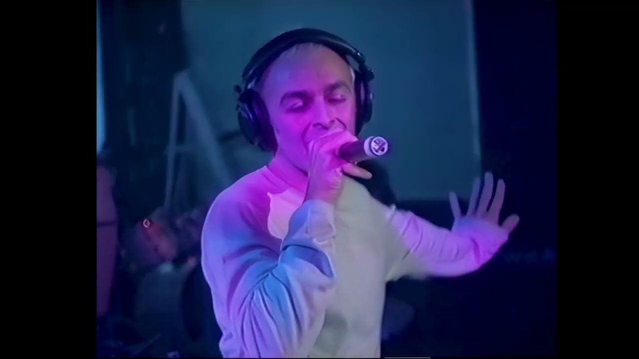 😎 UNDERWORLD: Push Upstairs (Live UK Television 1999)