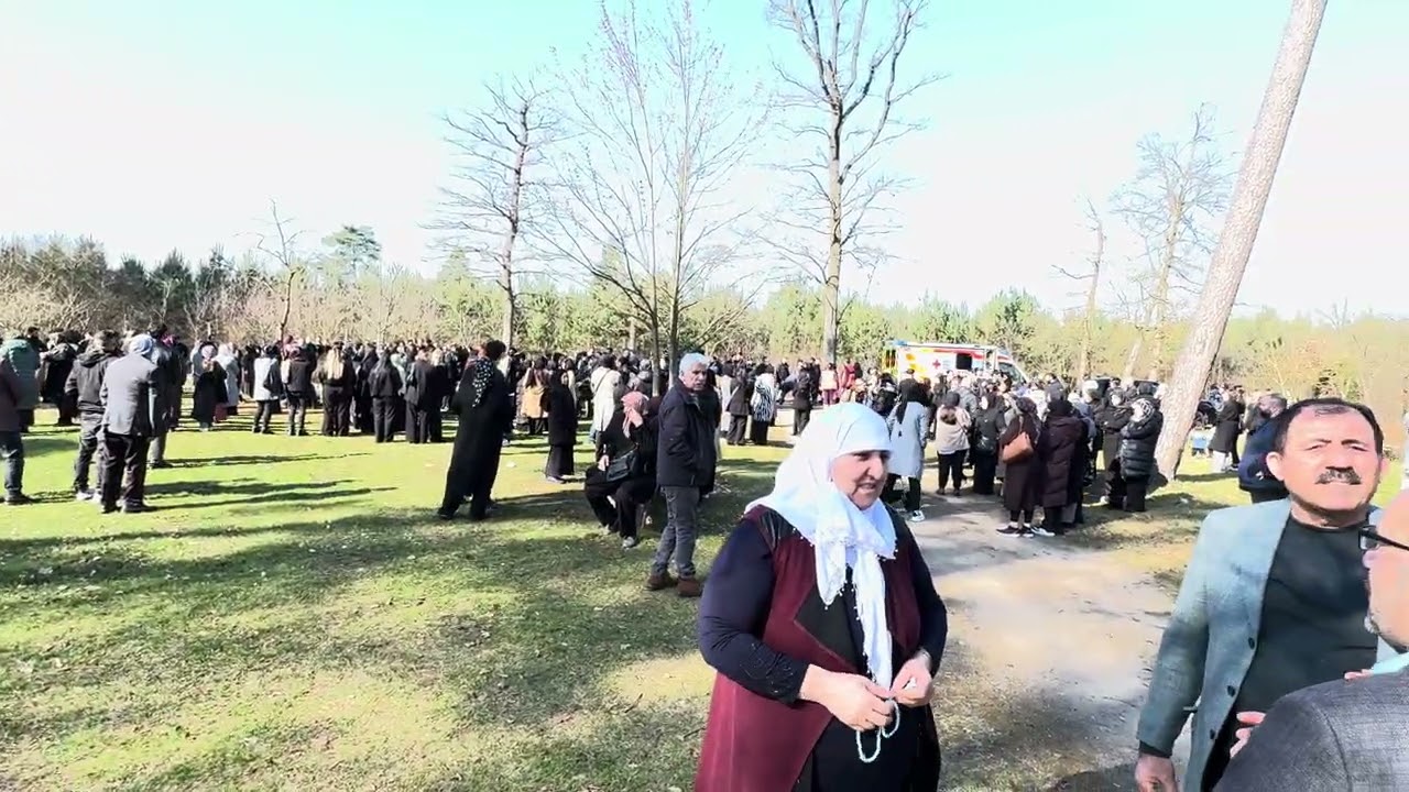 Dicle Altan cenazesi Darmstadt ta ki mezarlığa verildi