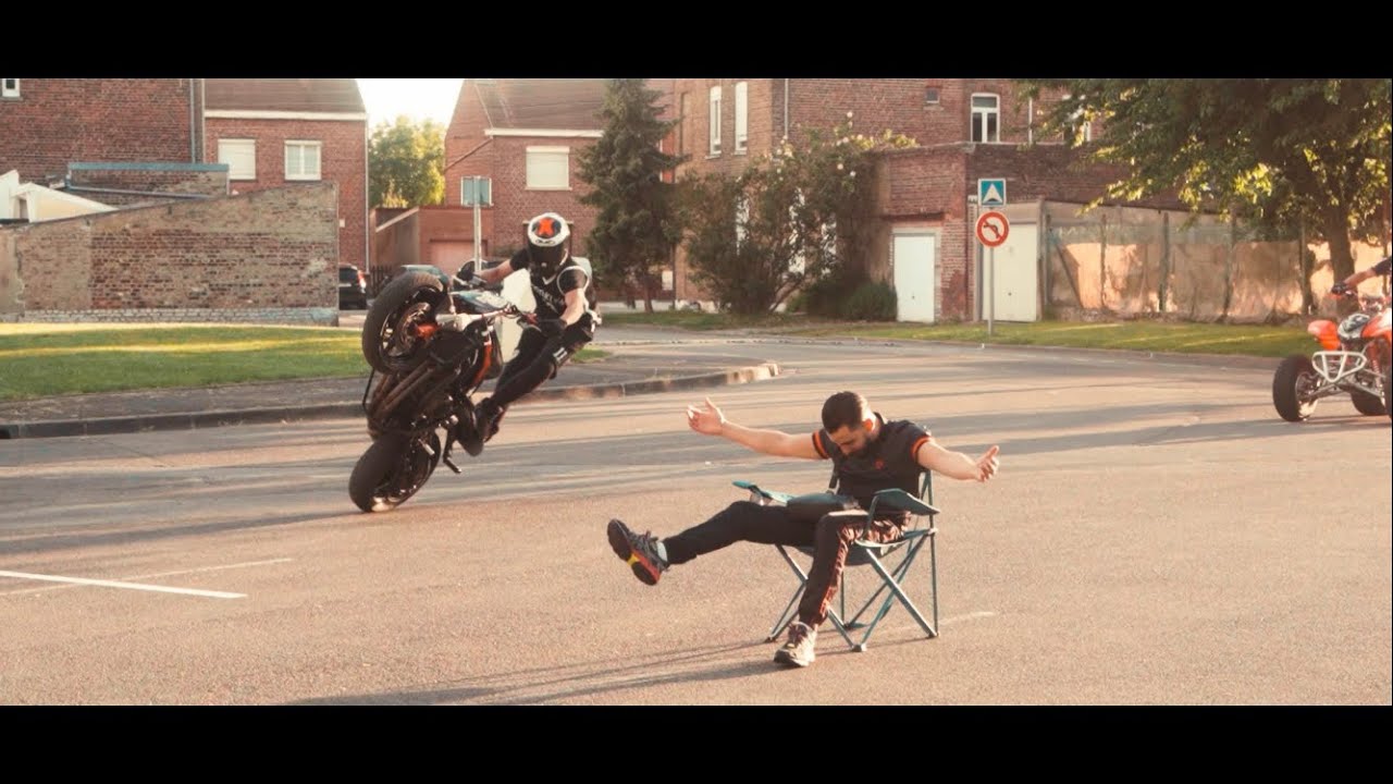 Diego - C&rsquo;est l&rsquo;&eacute;t&eacute; (Clip Officiel)