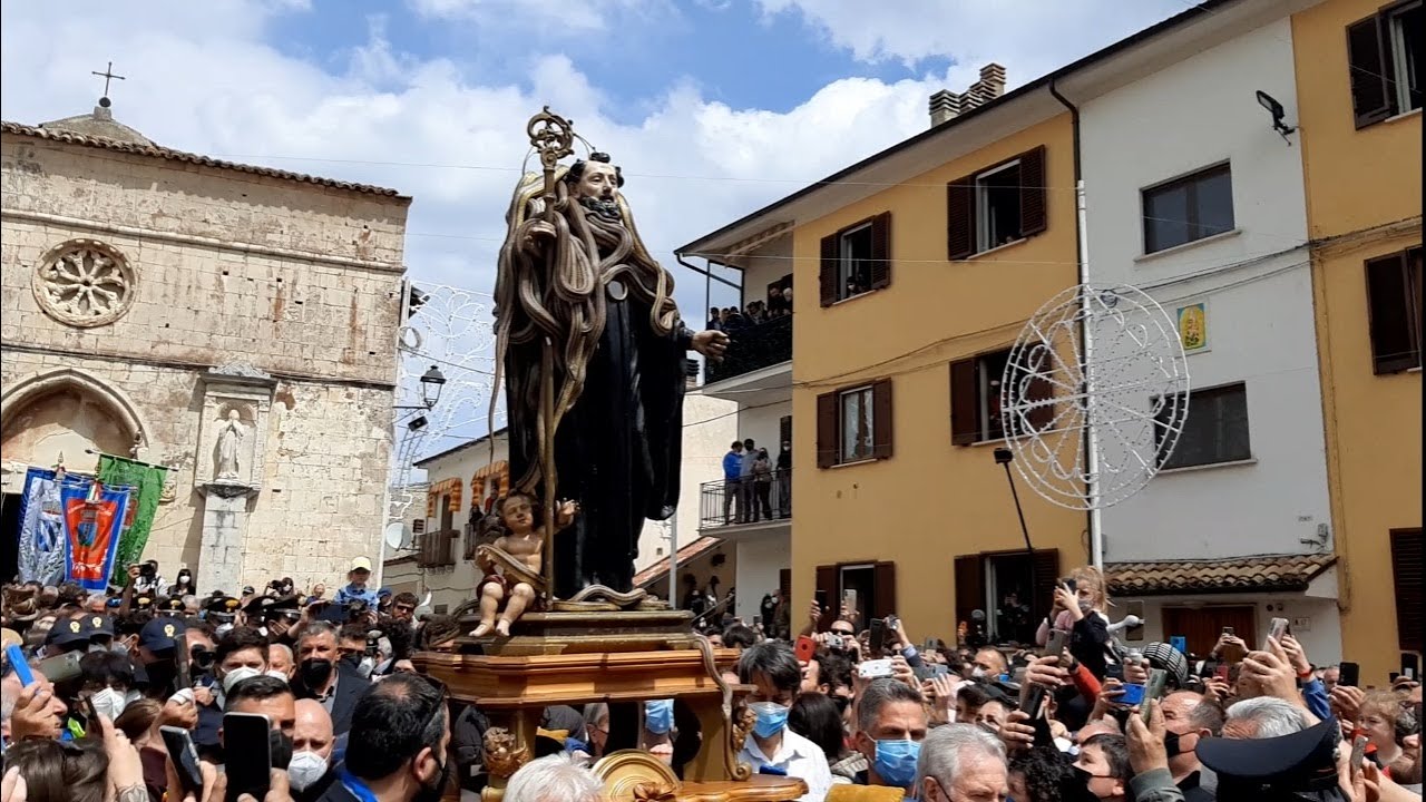 Festa di SAN DOMENICO ABATE - Processione e Rito dei Serpari, Cocullo 2022