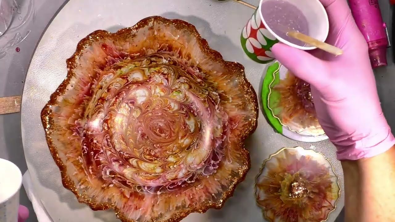 Как сделать волнистую миску или тарелку из осенней смолы — так просто для начинающих!