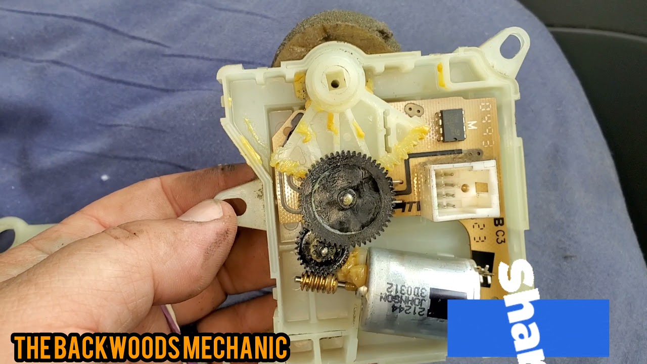 How To DIY Blend Door ACTUATOR Ford E-150 F-150 etc ( Blows Vold Air Only) #blenddoor #ACTUATOR #diy