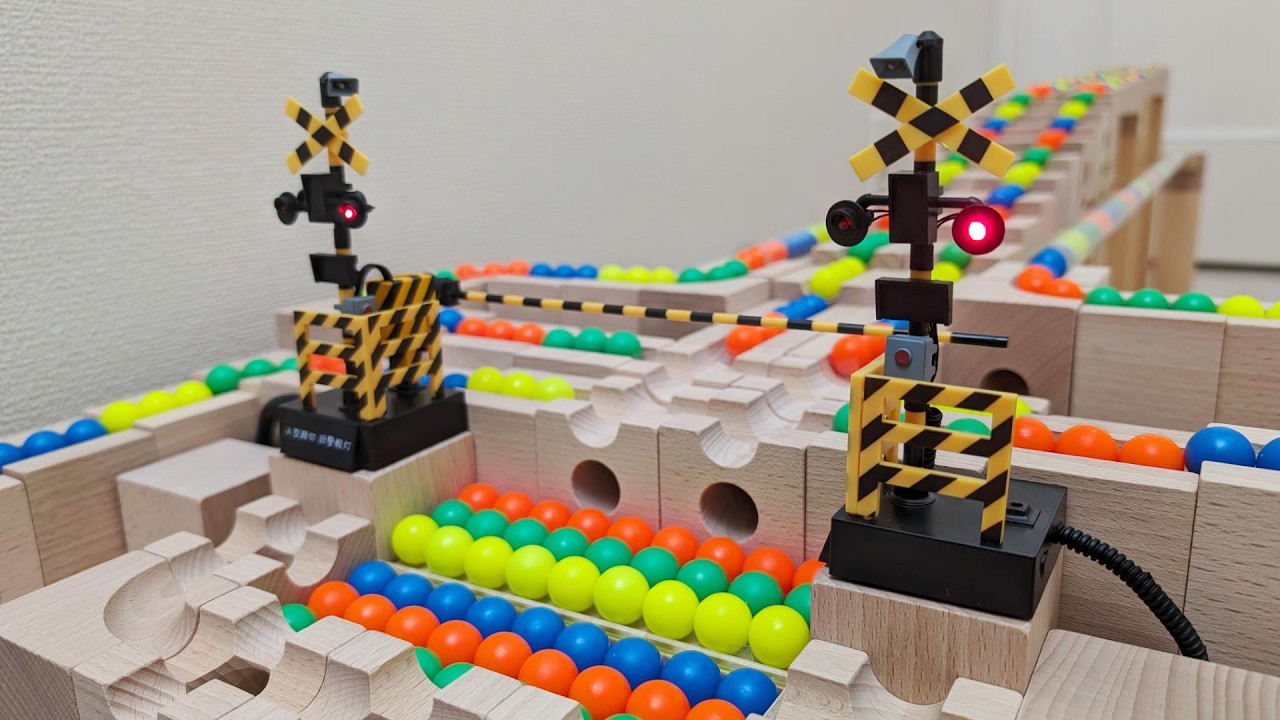 マーブルランレース☆日本の踏切＋透明パイプの「ししおどし」＋ボーネルンドクアドリラ＋HABA