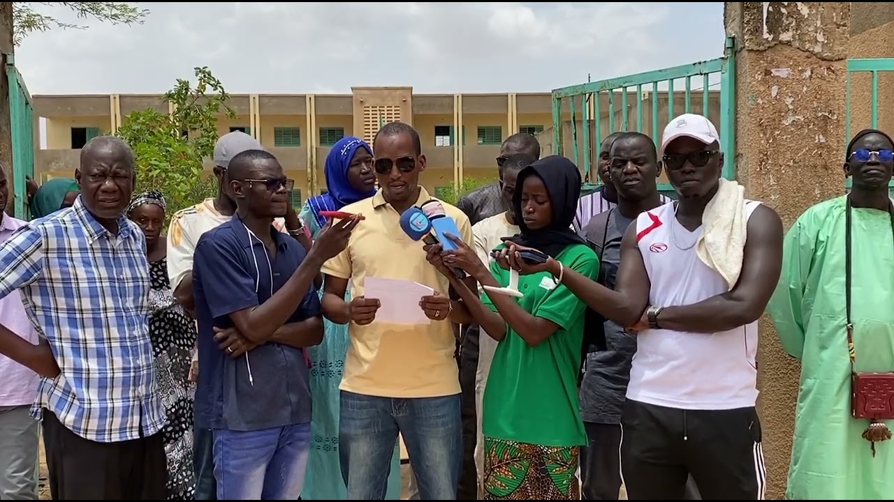 Proclamation des résultats bac 2025 lycée de Bambey  sérère jury 1200