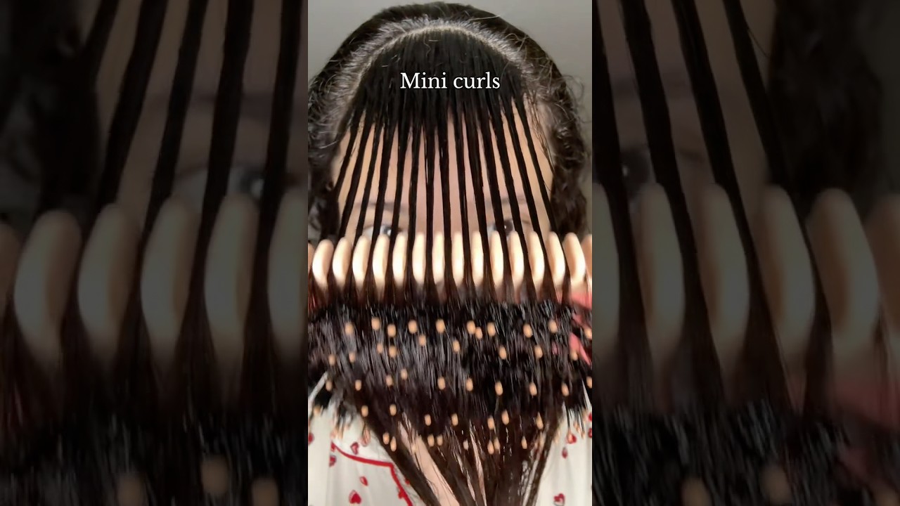 Volumizing bounce brush on my bio #curlyhair #curlyqueen #wallycurls #curlconfidence