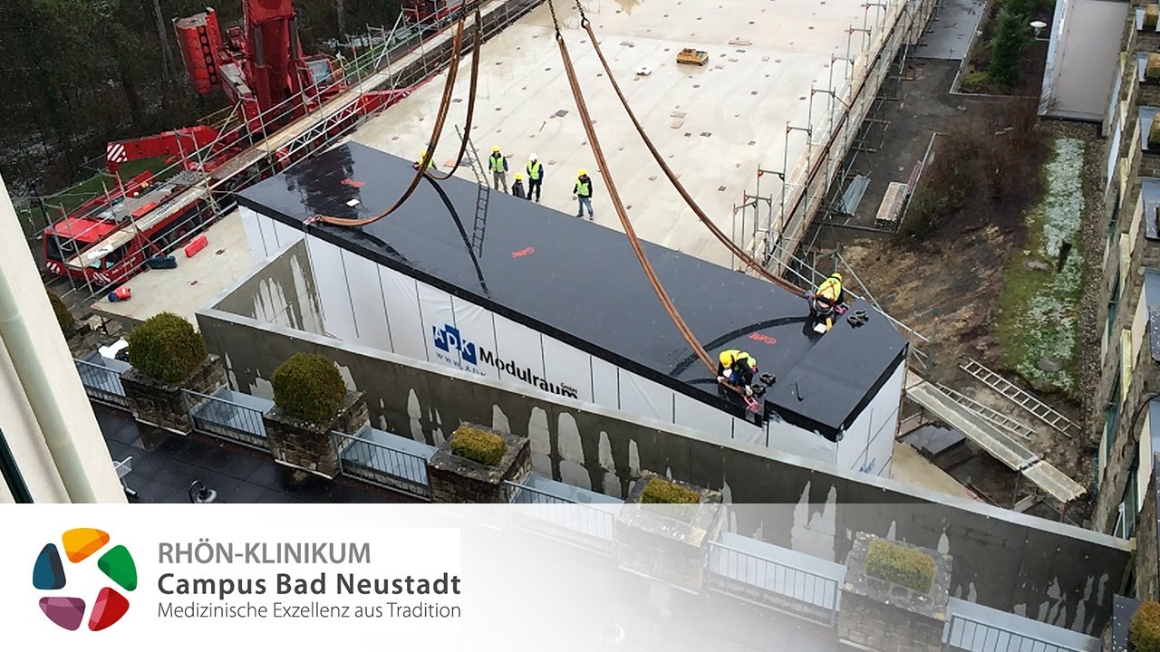 Anlieferung Neuro-Module am RHÖN-KLINIKUM Campus Bad Neustadt (Zeitraffer)