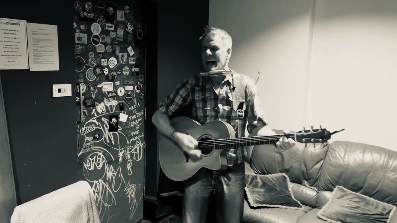 Martyn Joseph : In A World That Breaks Your Heart