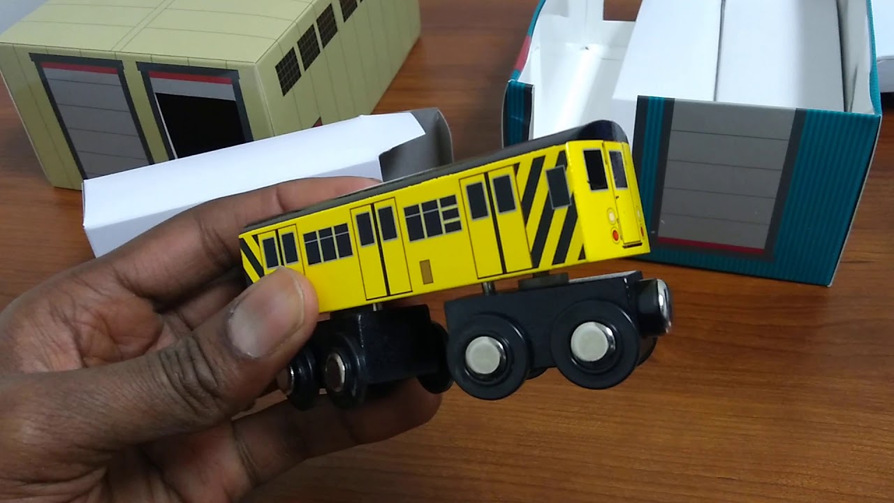 Munipals Wooden NYC Work Train Unboxing