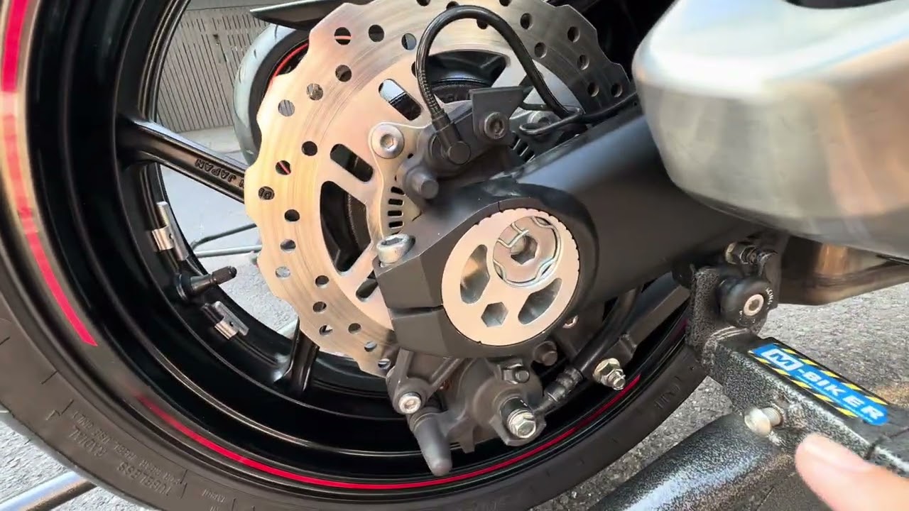 Kawasaki Z1000 lướt. Ae có nhu cầu LH:0979.969.846