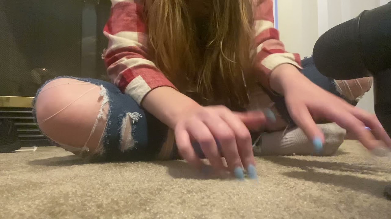ASMR Carpet Scratching