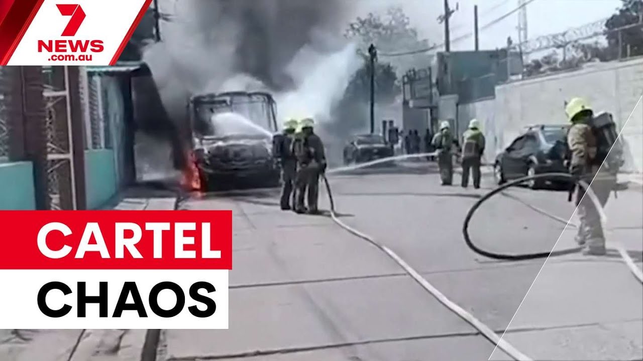 Cartel violence erupts after Mexico's most wanted killed | 7NEWS