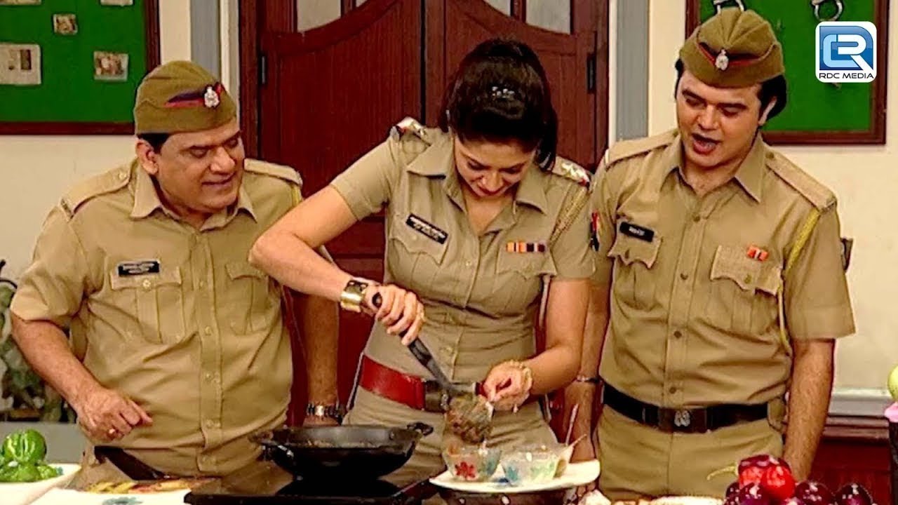 चंद्रमुखी ने बनायी पुलिस थाने में एक स्पेशल पकवान | F.I.R | एफ.आई.आर | Full Episode 1004