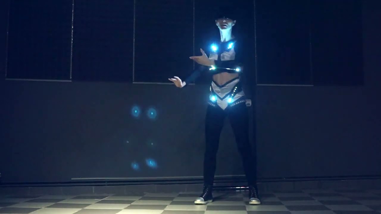 SGDCLOUD -  Skyfall | Robot Girl Dance
