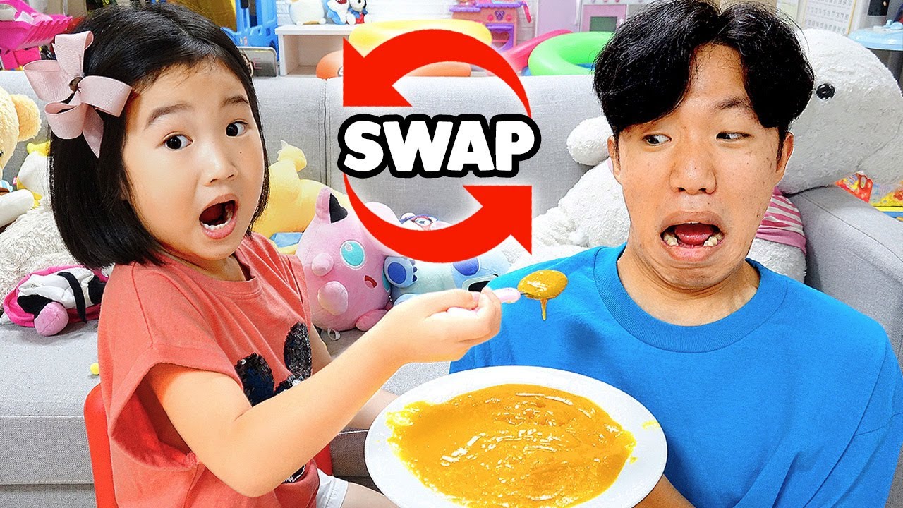 Bé gái giả làm bố mẹ cho chú