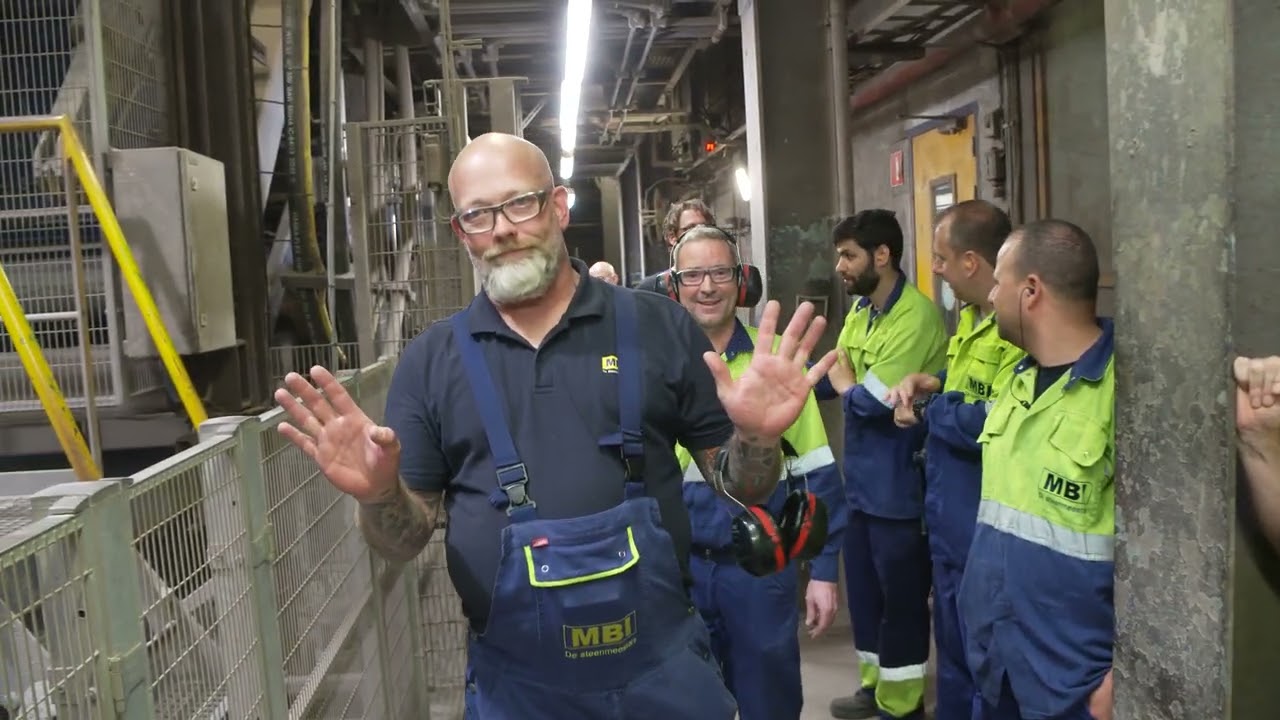 De allerlaatste stenen uit MBI Veghel. Tijd voor pensioen!