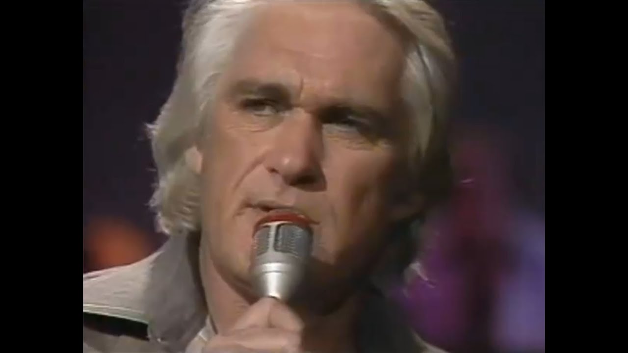 Charlie Rich – I Still Believe In Love (Pop Goes the Country; Live, 1978)
