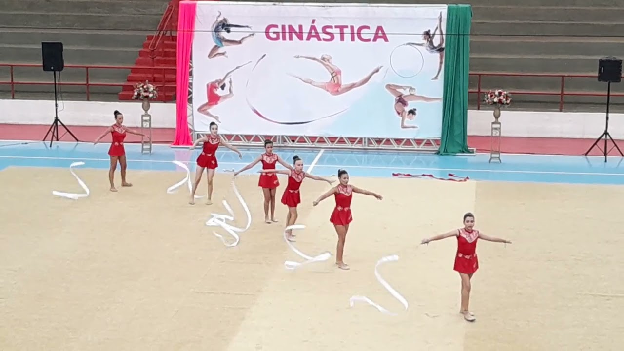 Apresentação ginástica artística Fita
